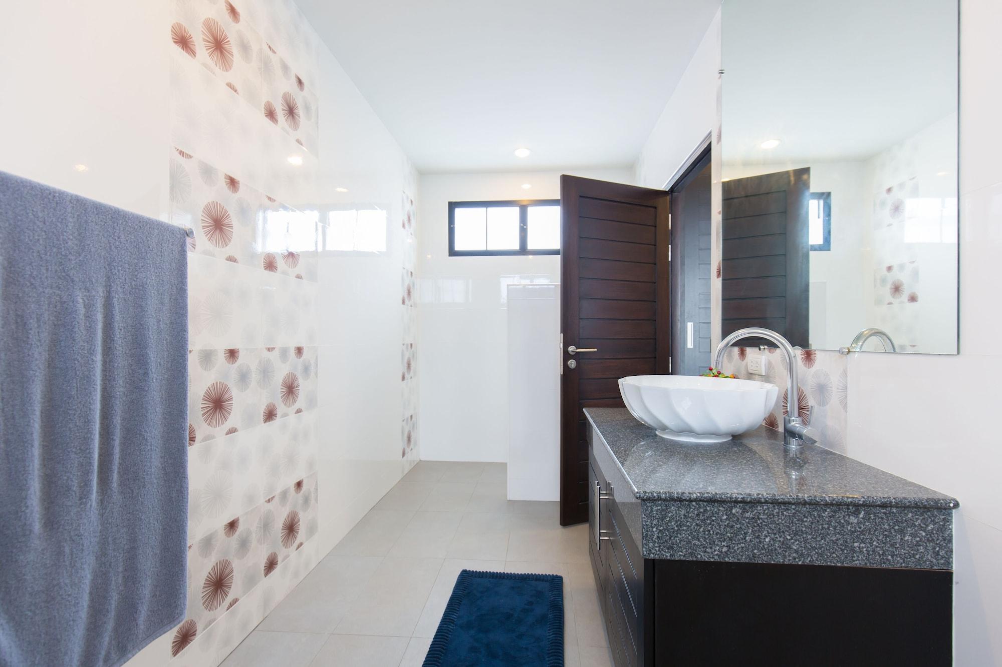 Clos Vougeot Villa By G Estate Rawai Buitenkant foto